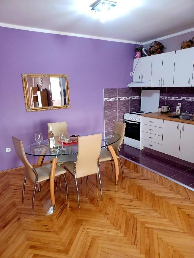 Apartment Lovely L Bn Centar -rent A Car Automatic
