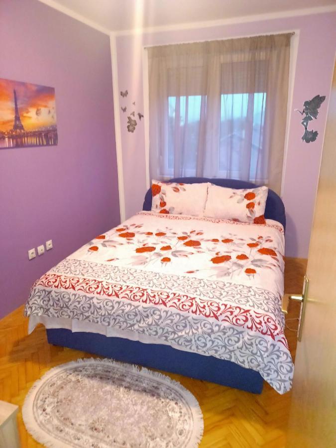 Apartment Lovely L Bn Centar -rent A Car Automatic