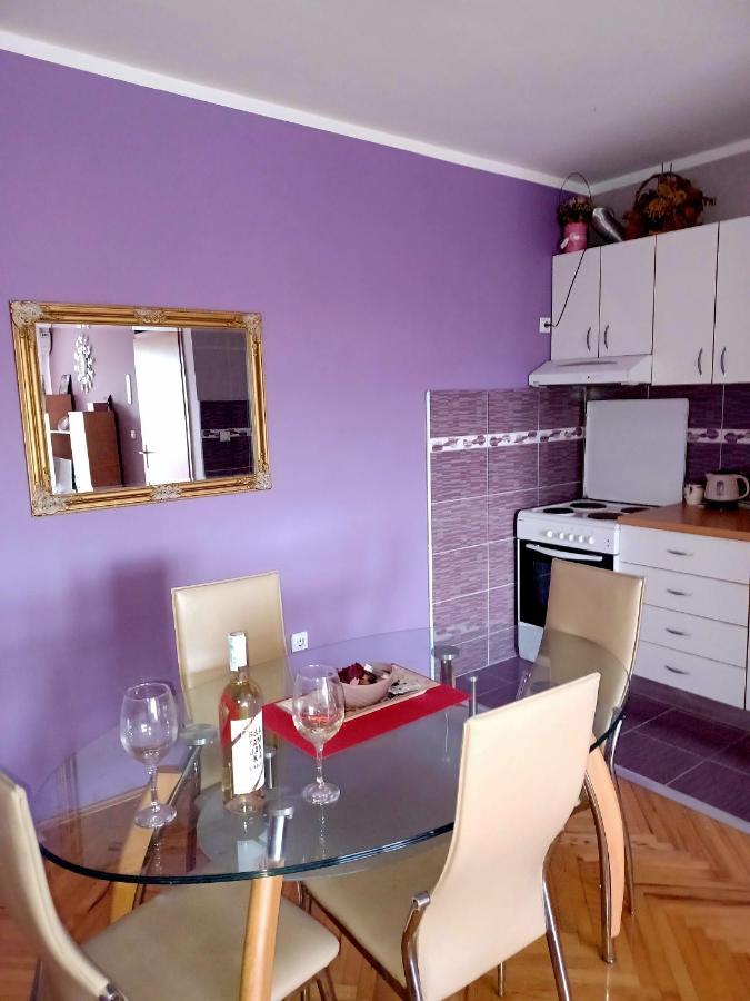 Apartment Lovely L Bn Centar -rent A Car Automatic